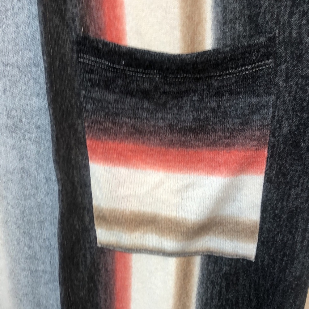 Sweater - Picture 2 of 4